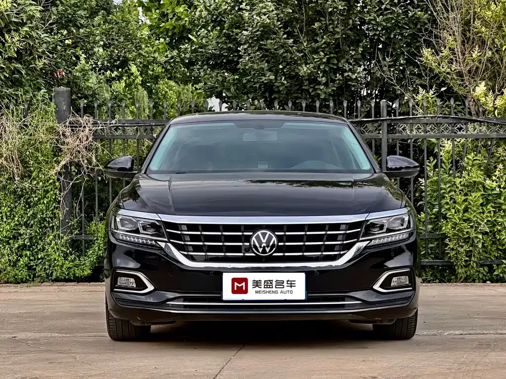 Volkswagen Passat — фото 4