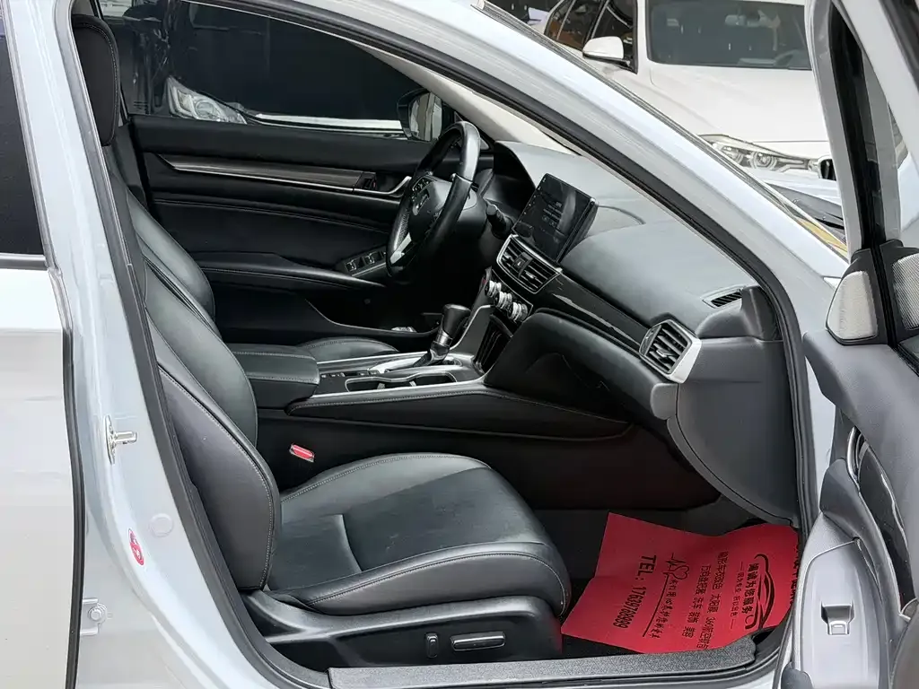 Honda Accord — фото 4