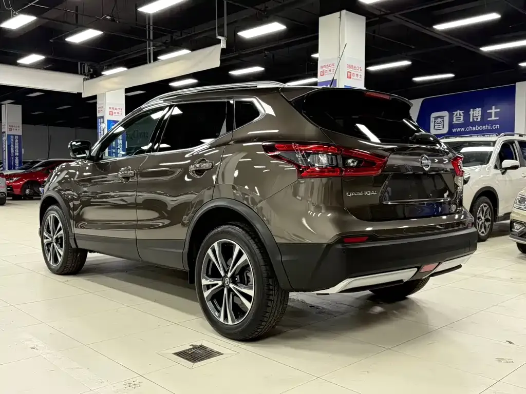 Nissan Qashqai — фото 5