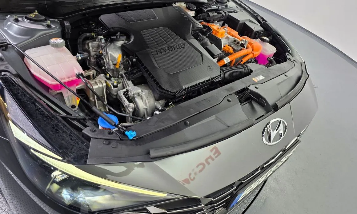 Hyundai AVANTE — фото 8