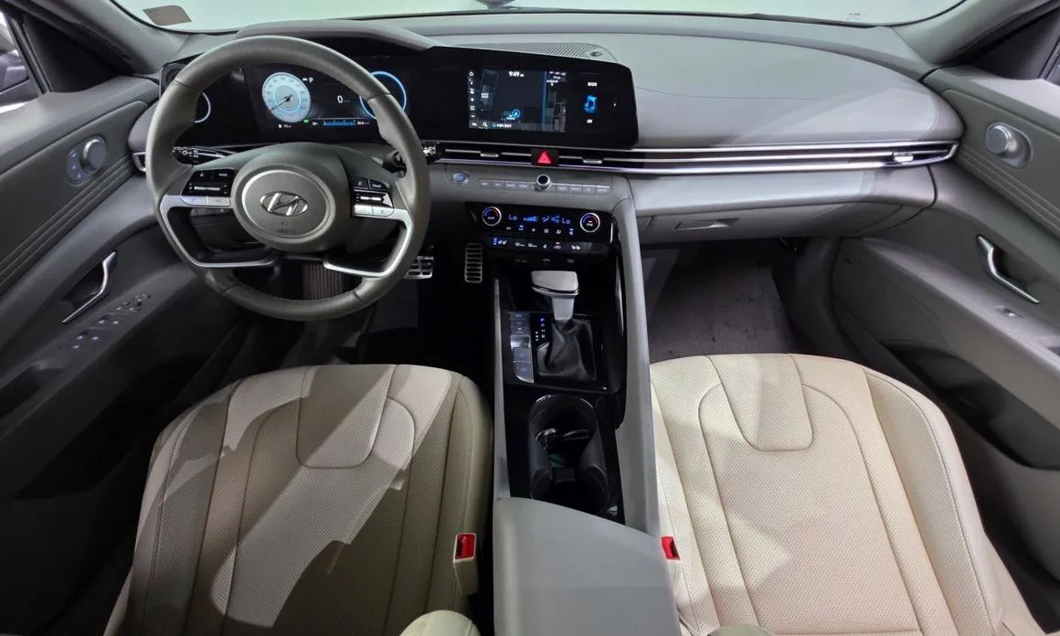 Hyundai AVANTE — фото 4