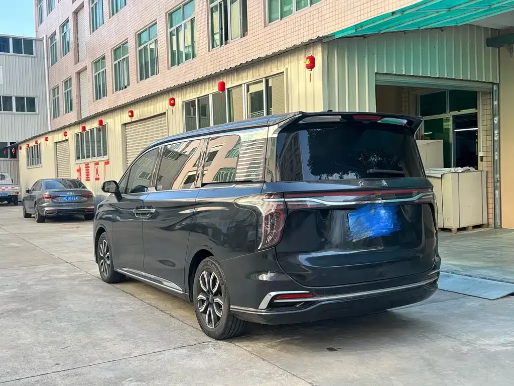 Hongqi HQ9 — фото 3