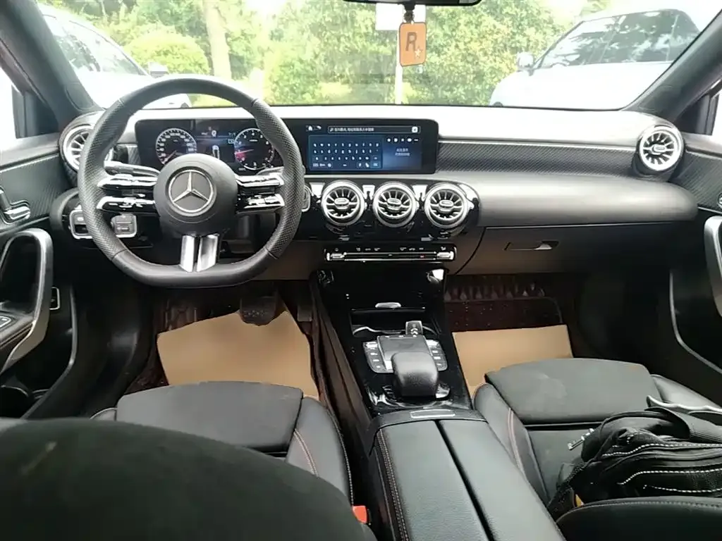 Mercedes-Benz A-Class 2023 из CN, фото 3