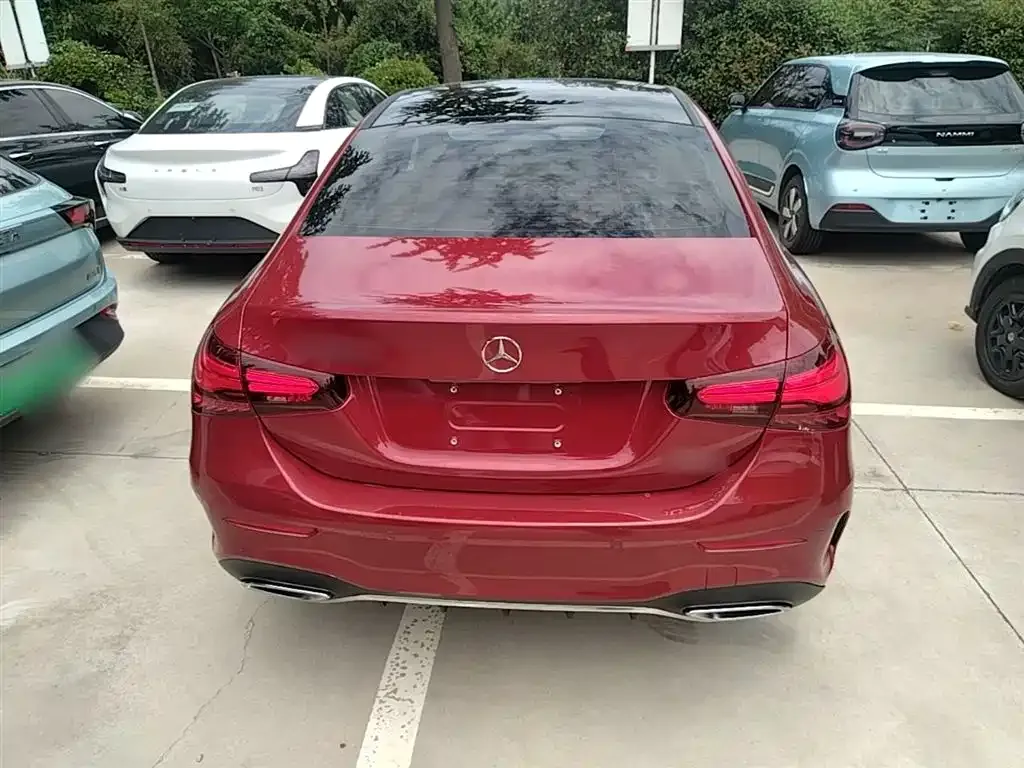 Mercedes-Benz A-Class 2023 из CN, фото 6