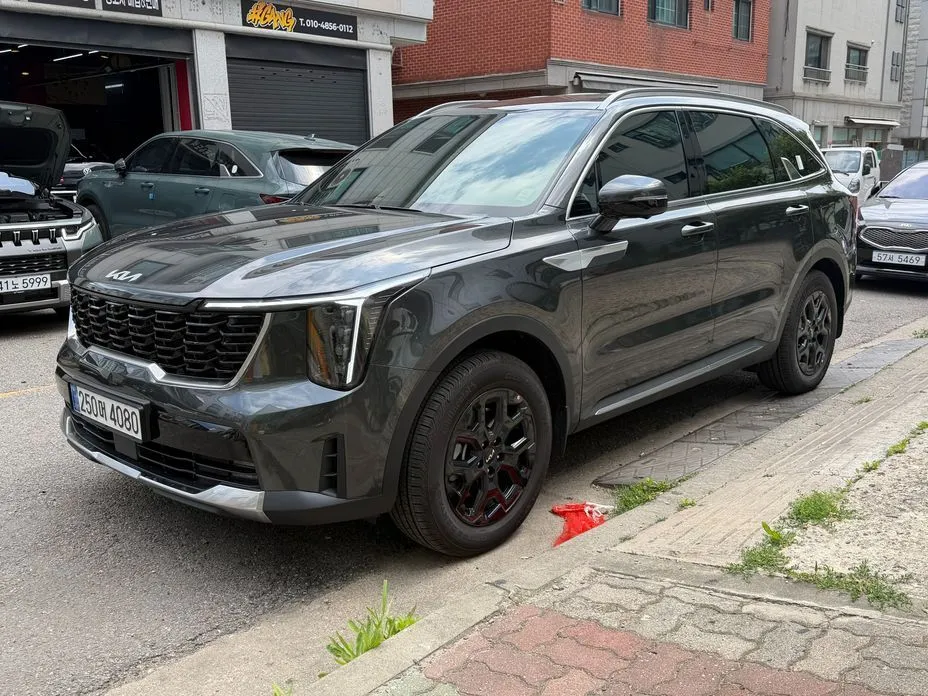 Kia Sorento — фото 1