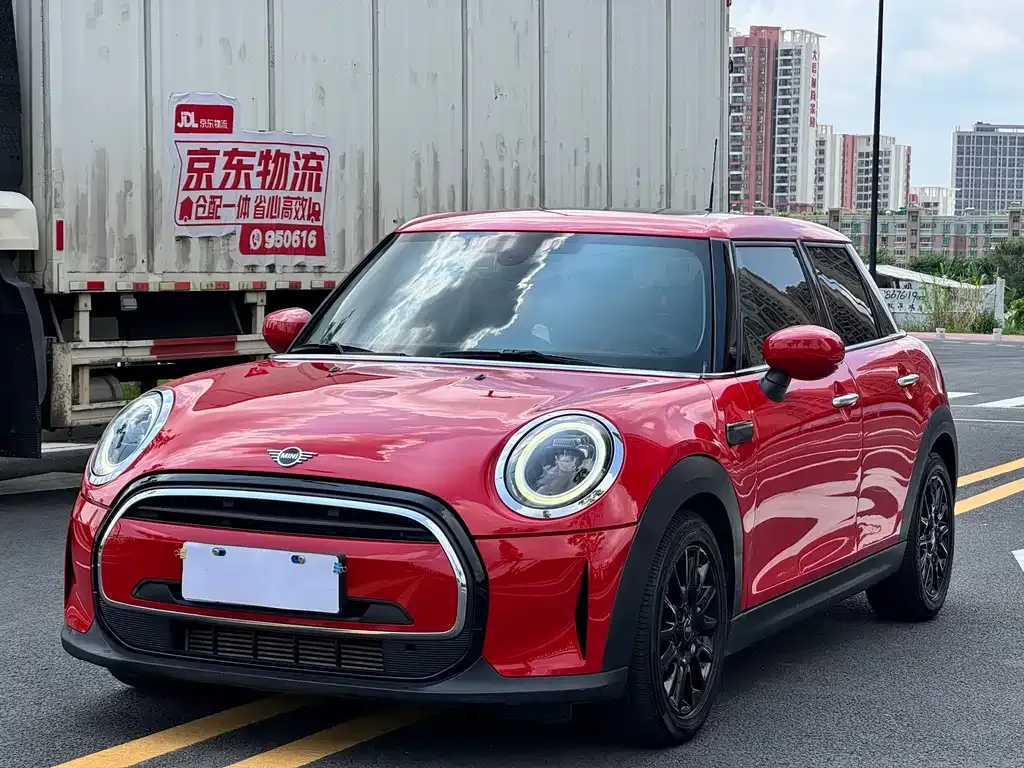 MINI Cooper (3-door) 2023 из CN, фото 6