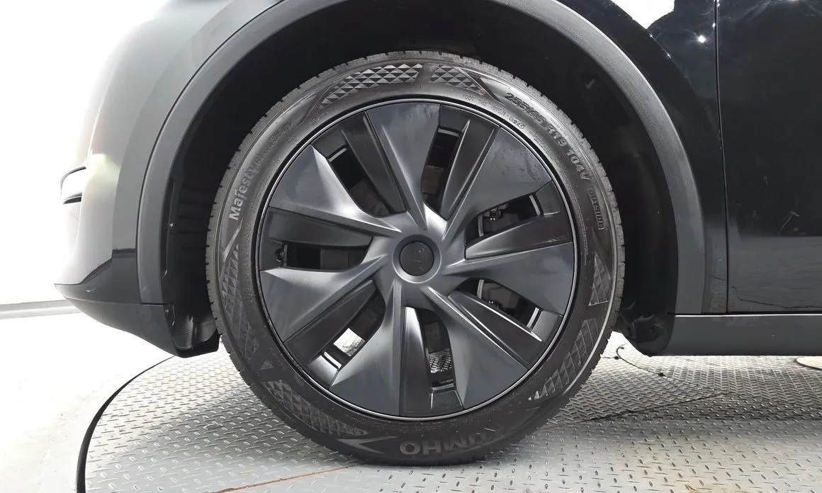 Tesla Model Y 2024 из KR, фото 7