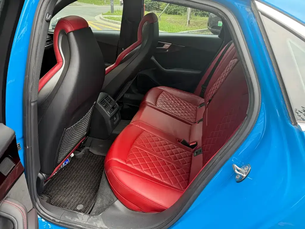 Audi S4 2021 из CN, фото 3