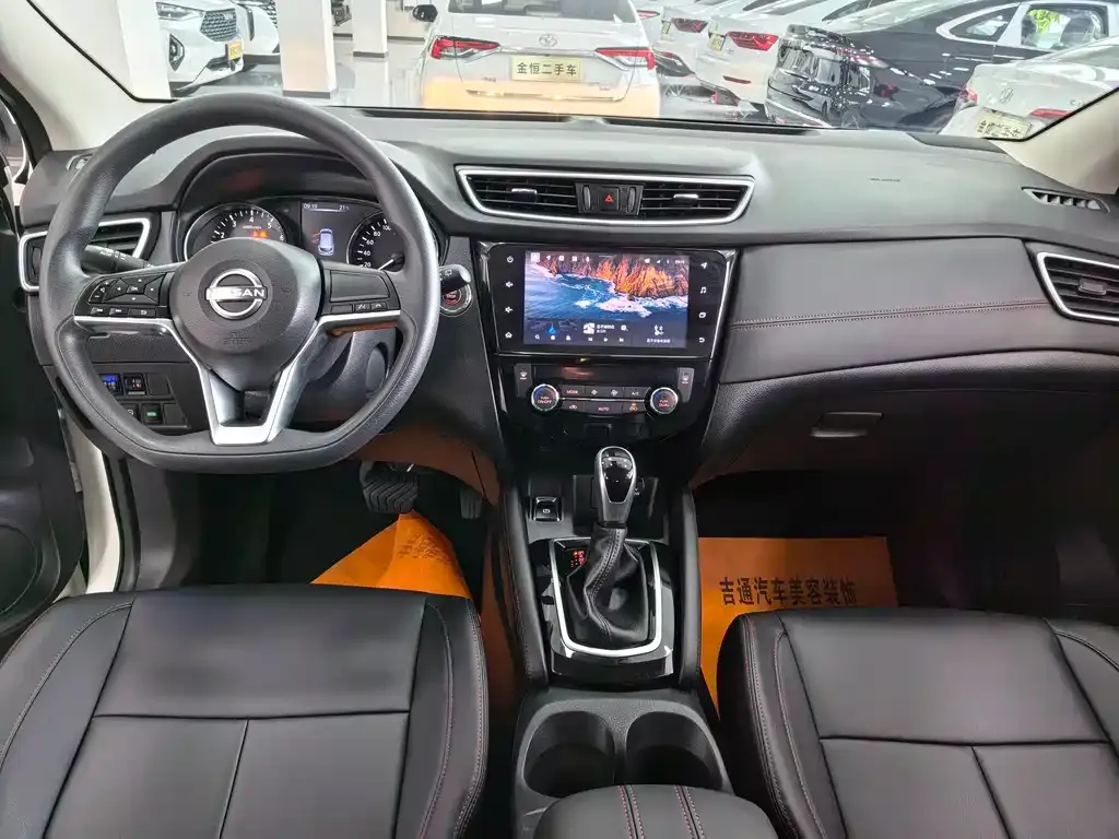 Nissan Qashqai — фото 9