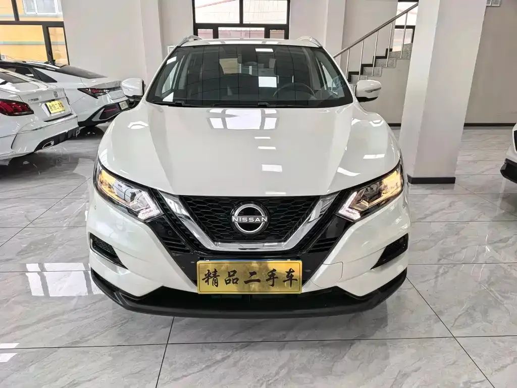 Nissan Qashqai — фото 2