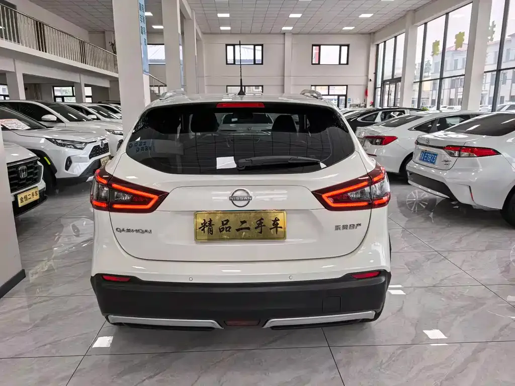 Nissan Qashqai — фото 3