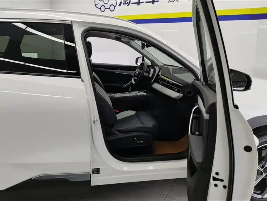 Geely Boyue L 2025 из CN, фото 5