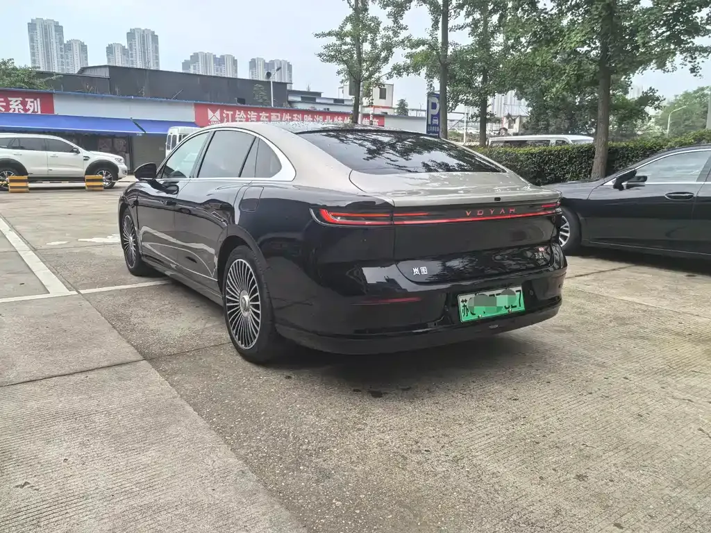 VOYAH Zhuiguang L 2025 из CN, фото 10
