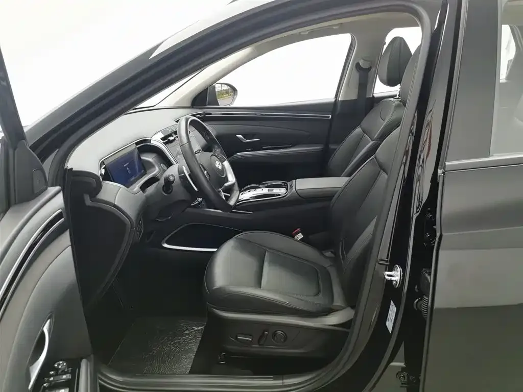 Hyundai Tucson 2023 из CN, фото 8