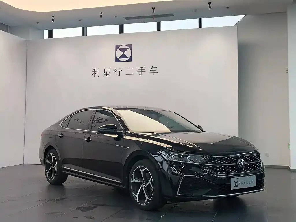 Volkswagen Passat — фото 7