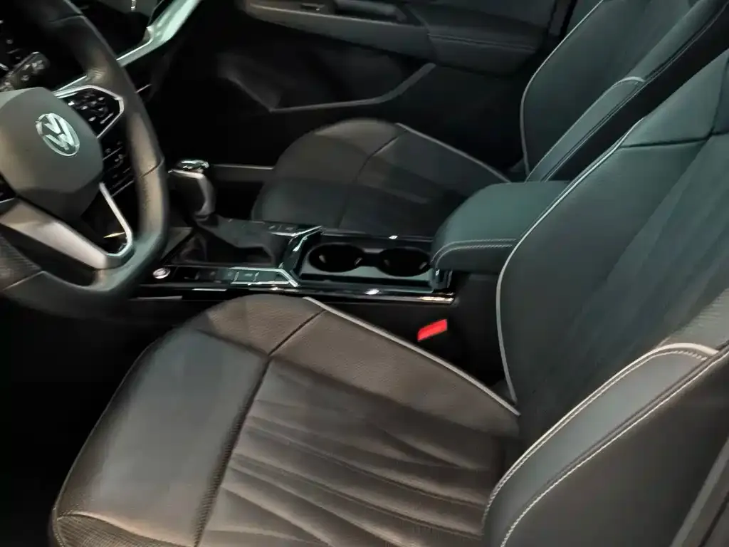 Volkswagen Passat — фото 2