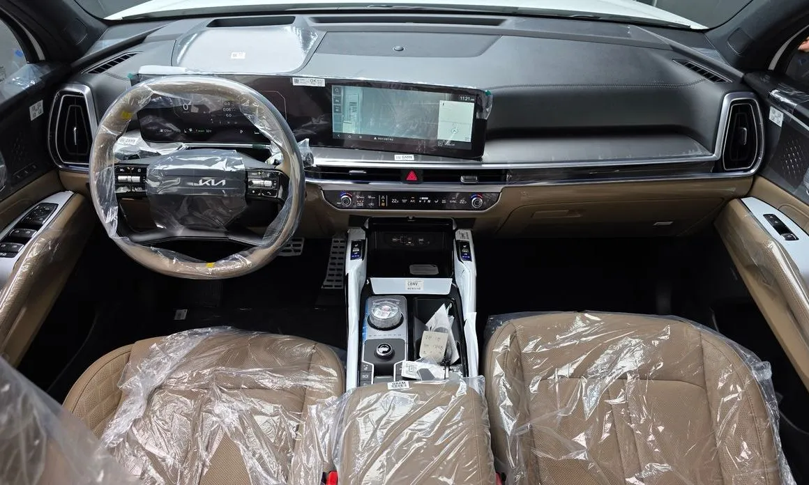 Kia Sorento — фото 10