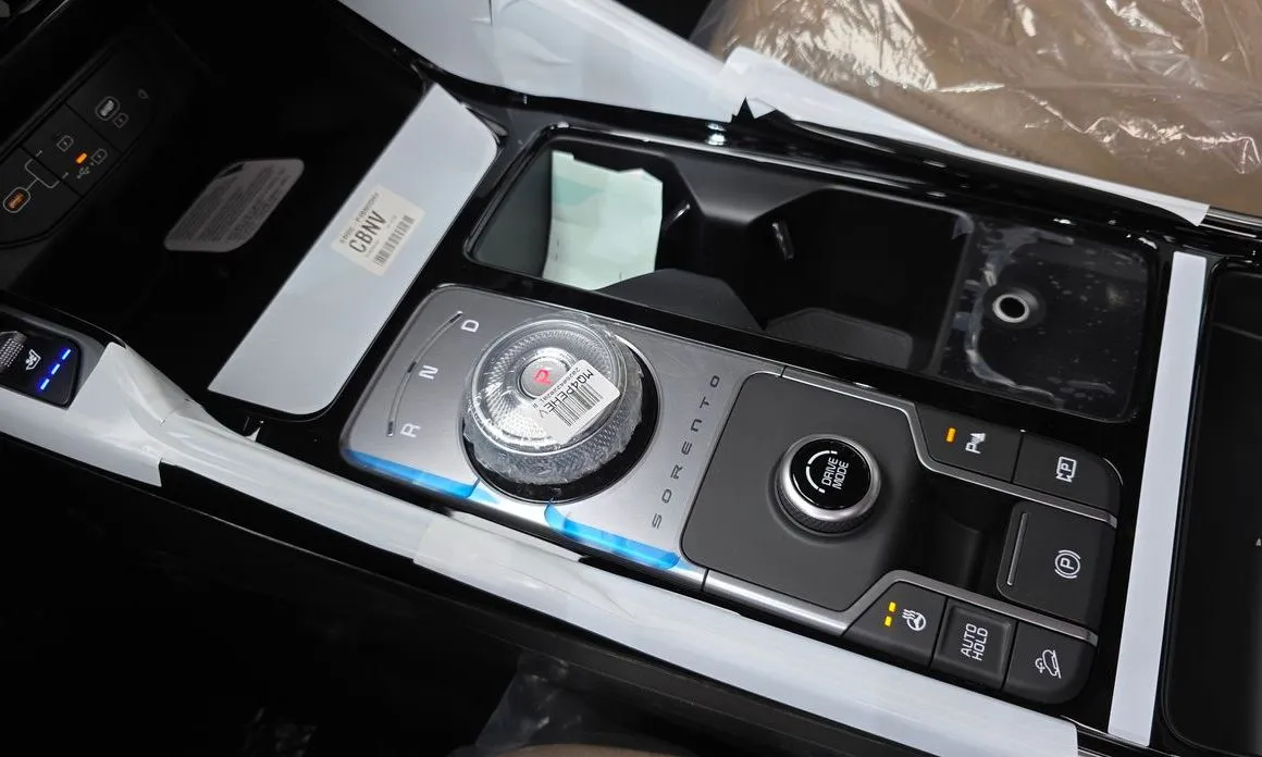 Kia Sorento — фото 9