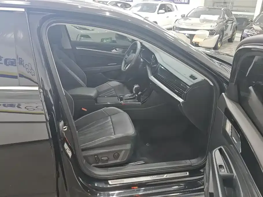 Volkswagen Passat — фото 7