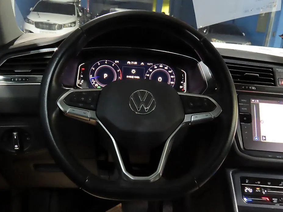 Volkswagen Tiguan 2022 из KR, фото 10