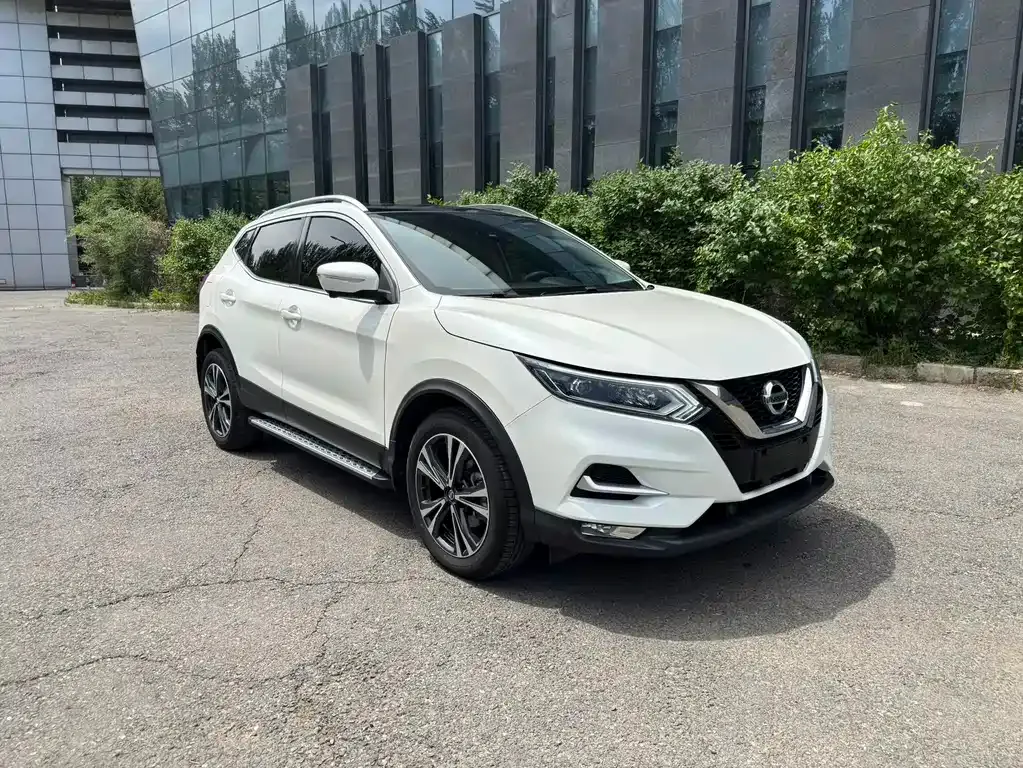 Nissan Qashqai — фото 7