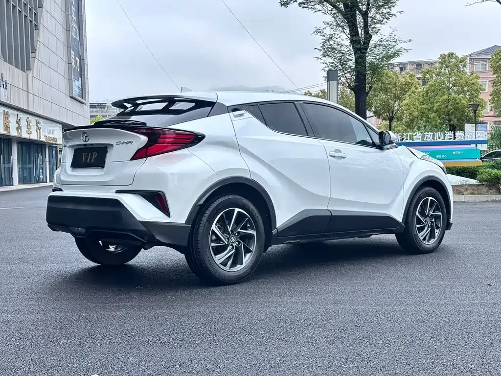Toyota C-HR 2025 из CN, фото 7