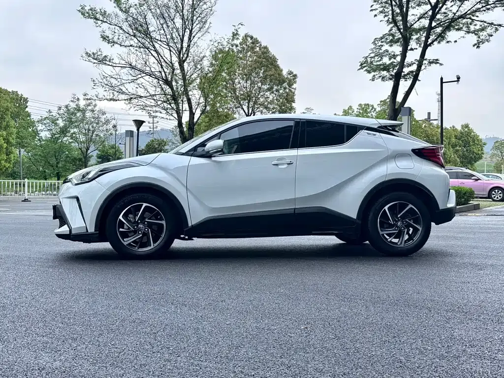 Toyota C-HR 2025 из CN, фото 9