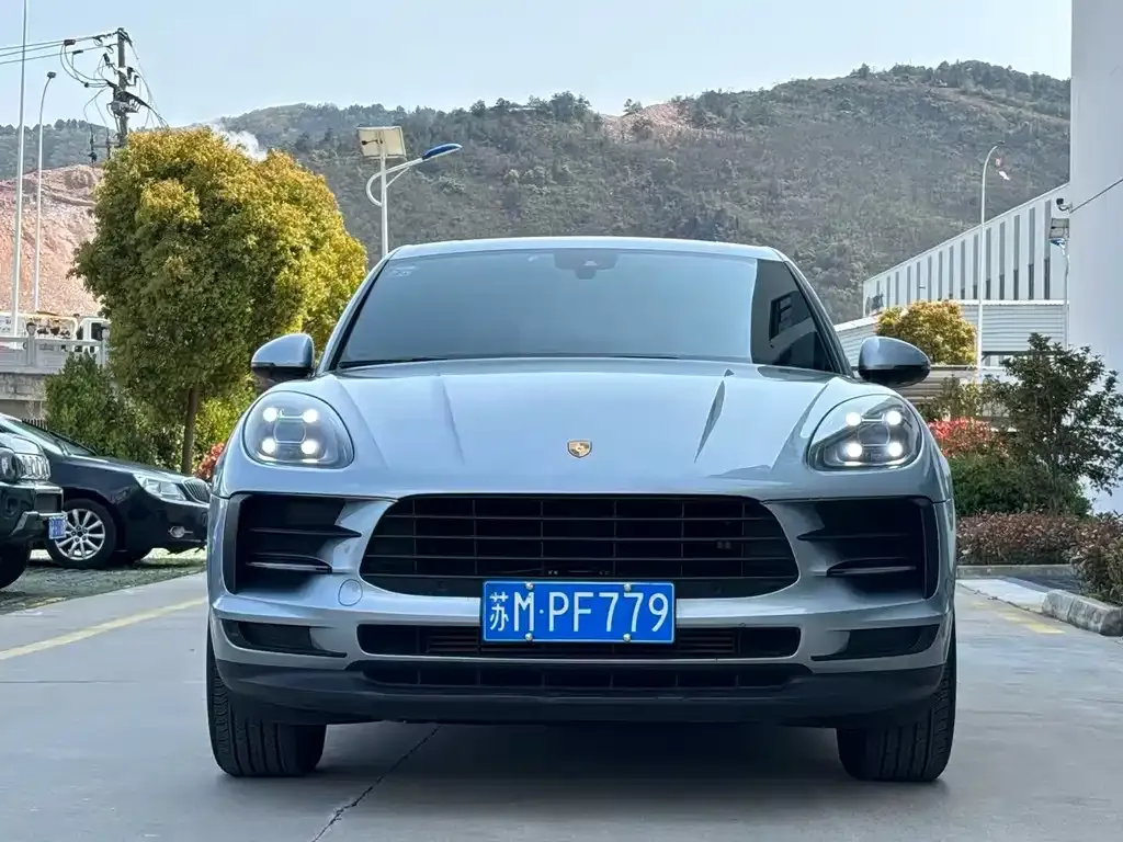 Porsche Macan — фото 10