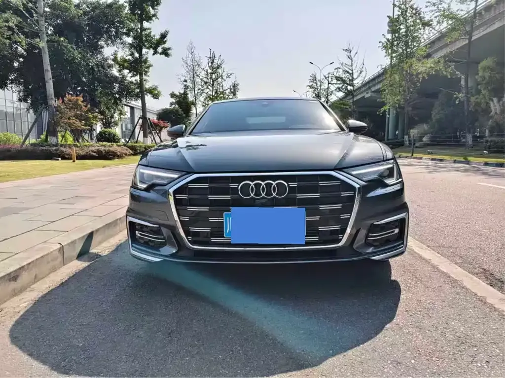 Audi A6L — фото 10