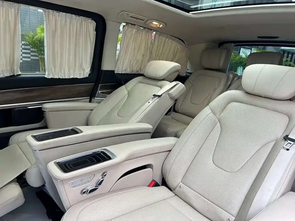 Mercedes-Benz V-Class 2022 из CN, фото 10