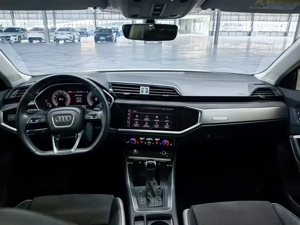 Audi Q3 — фото 9