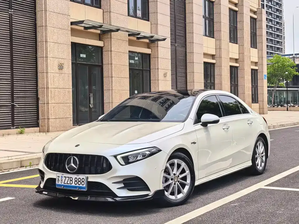 Mercedes-Benz A-Class — фото 1
