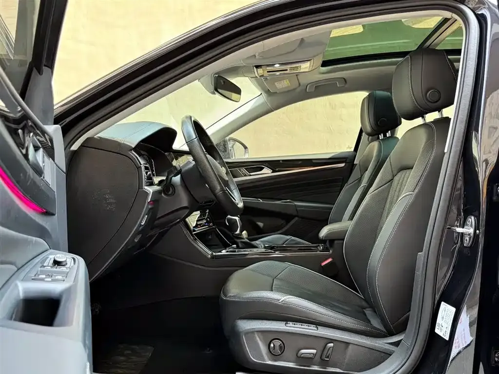 Volkswagen Passat — фото 4