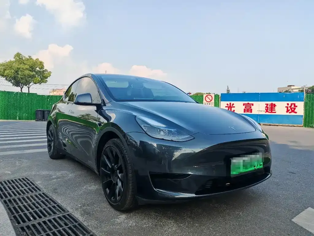 Tesla Model Y — фото 3