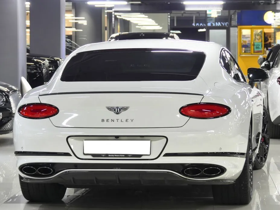 Bentley Continental 2023 из KR, фото 4