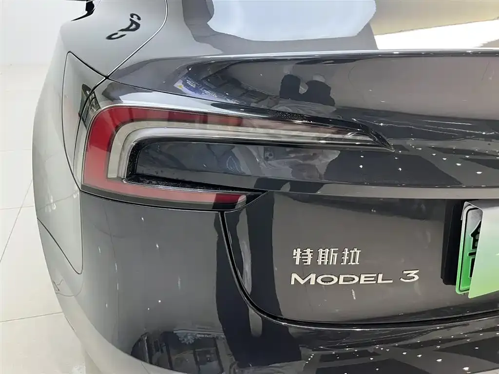 Tesla Model 3 — фото 6