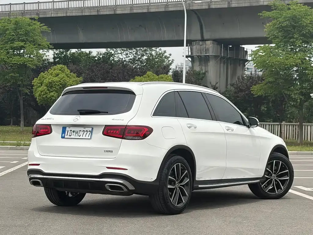 Mercedes-Benz GLC — фото 10
