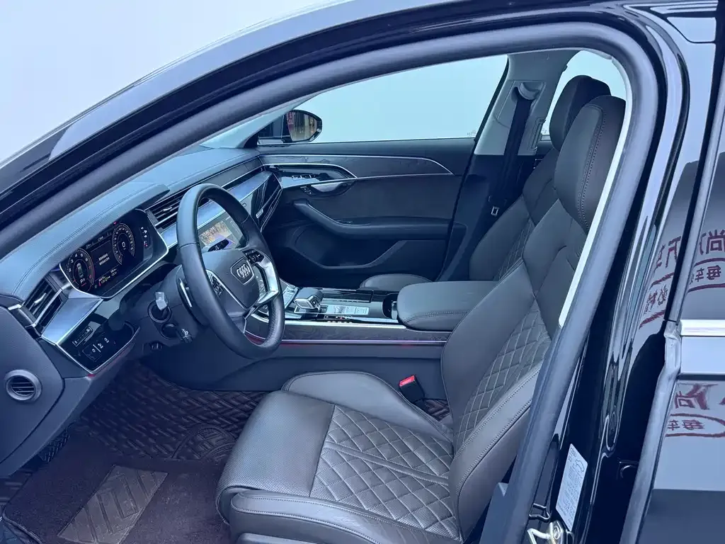Audi A8 2021 из CN, фото 10