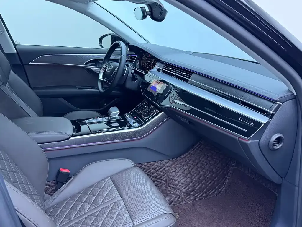 Audi A8 2021 из CN, фото 4