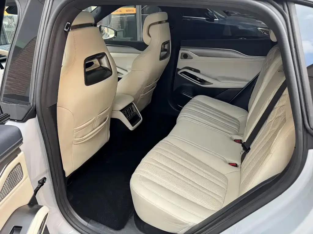 BYD L EV 2024 из CN, фото 6