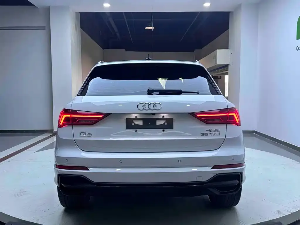 Audi Q3 — фото 4