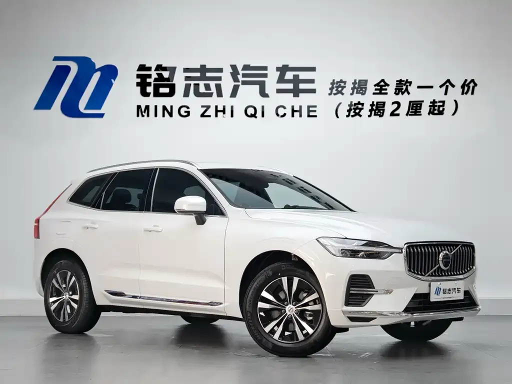 Volvo XC60 — фото 9