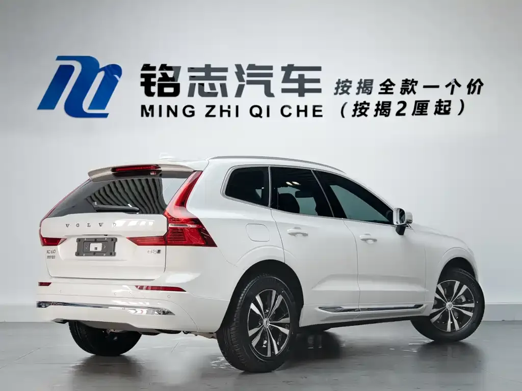Volvo XC60 — фото 3