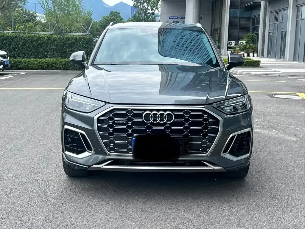 Audi Q5L — фото 4