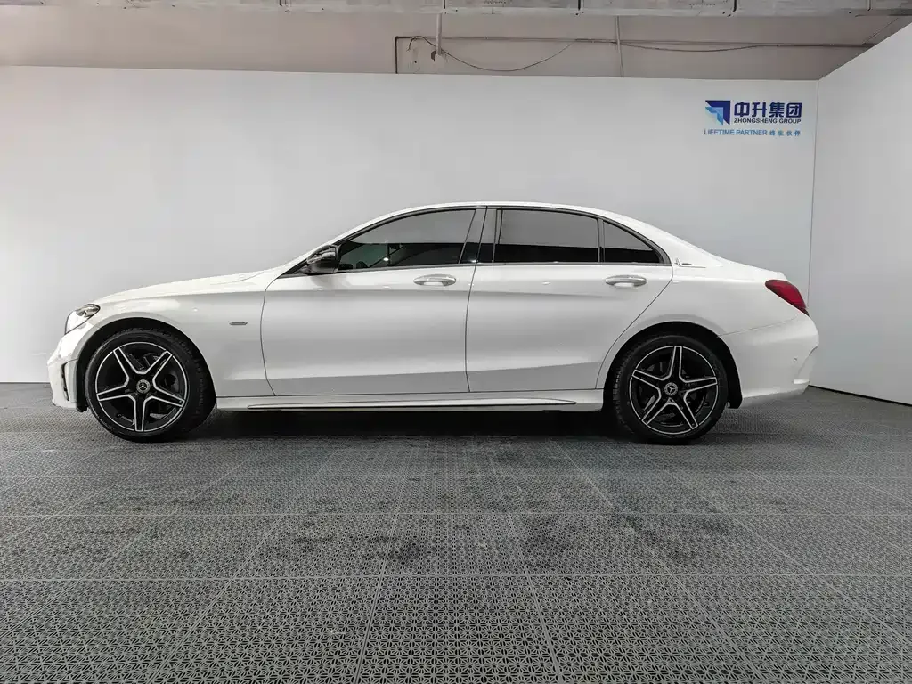 Mercedes-Benz C-Class — фото 10