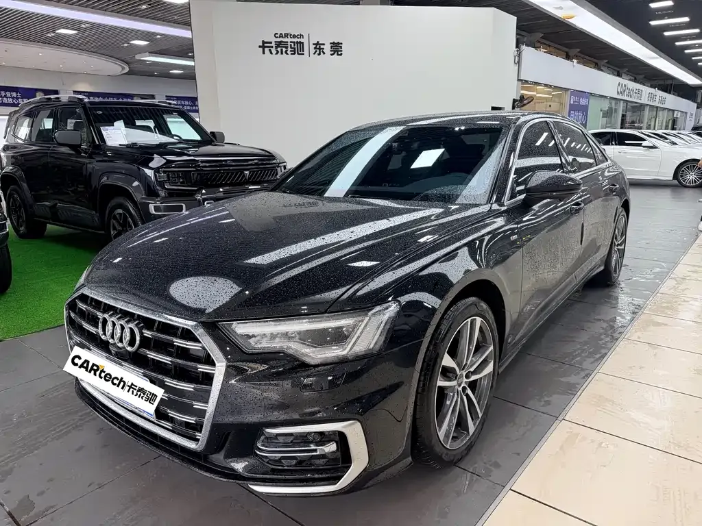 Audi A6L — фото 1