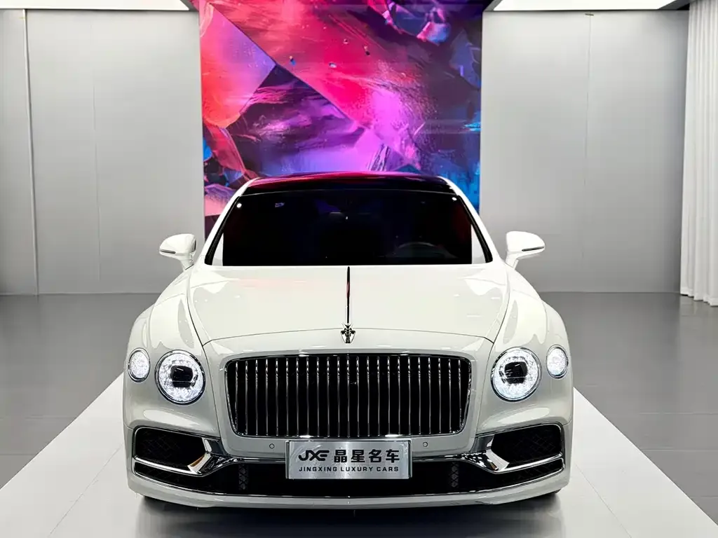 Bentley Flying Spur PHEV — фото 9