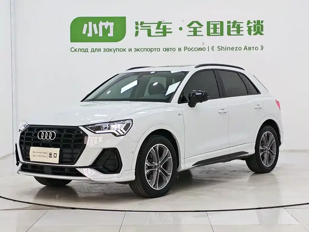 Audi Q3 — фото 1