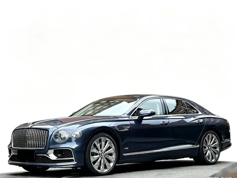 Bentley Flying Spur — фото 1