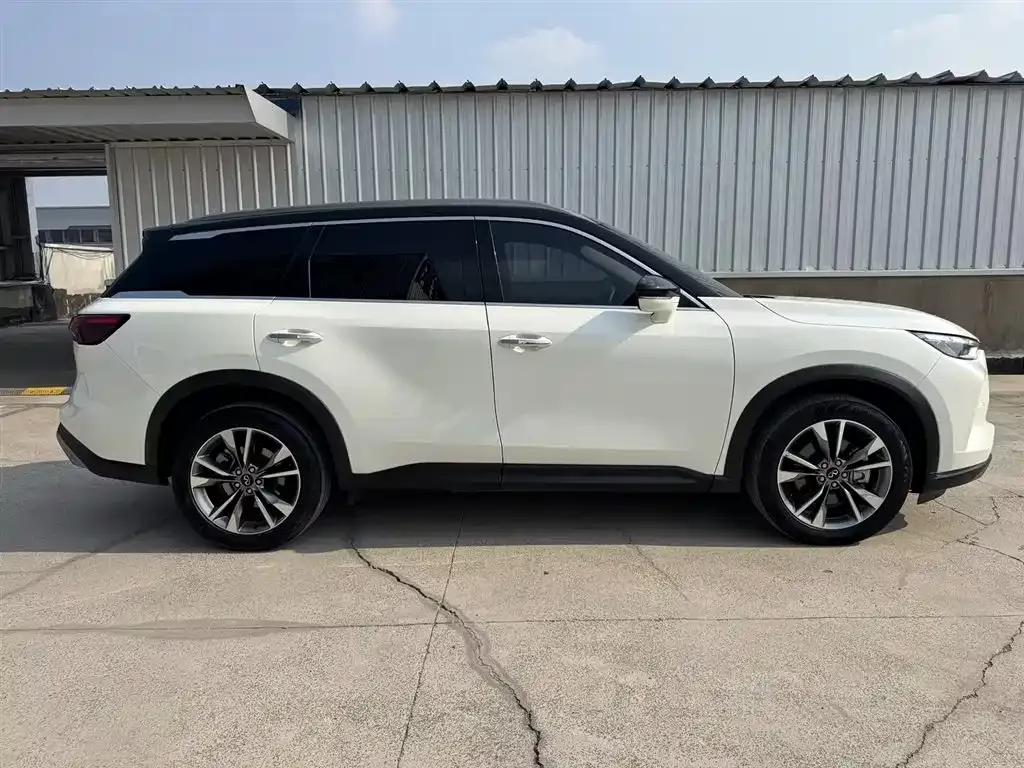 Infiniti QX60 2023 из CN, фото 3